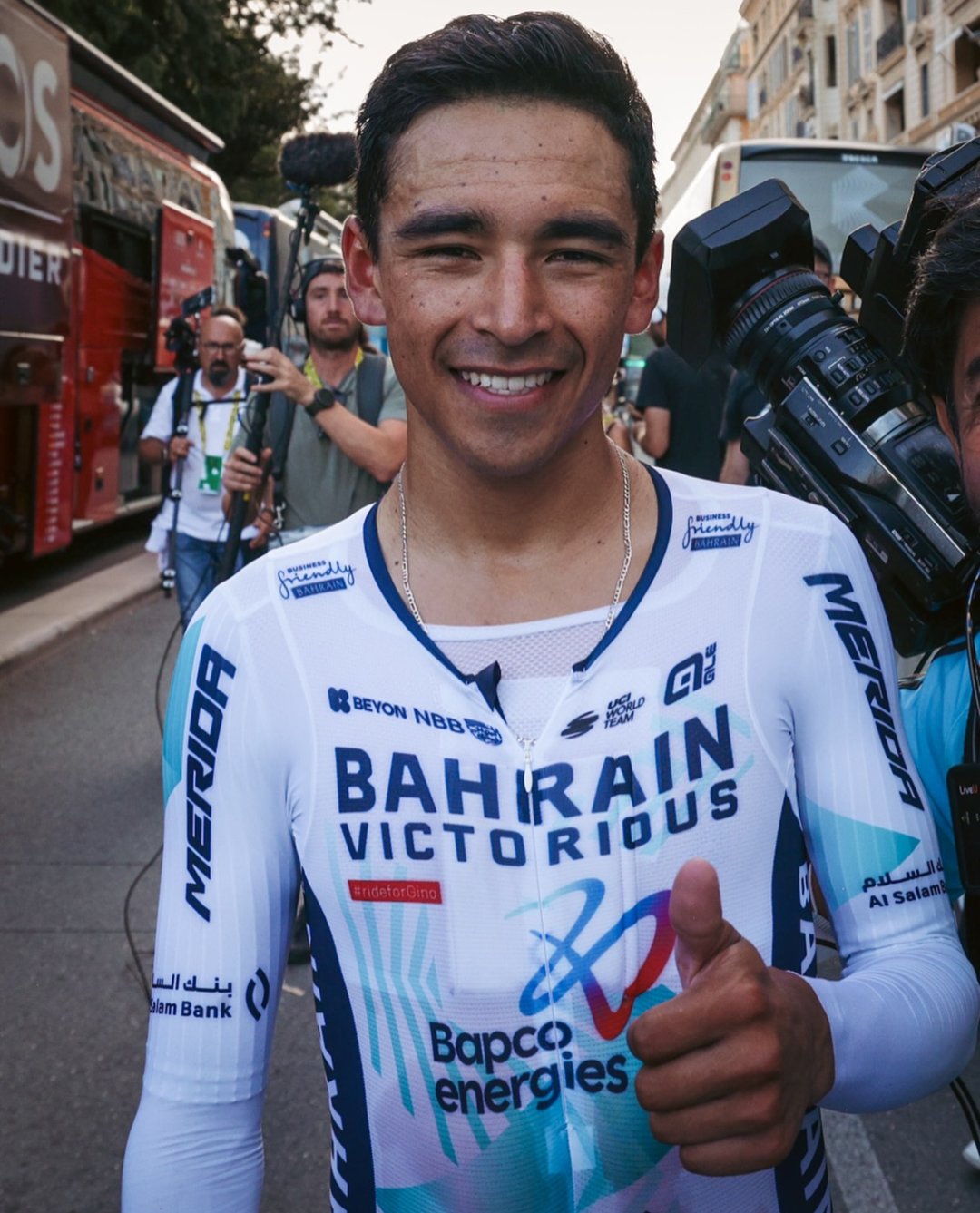 Pogacar lidera ranking UCI, Buitrago escaló 28 puestos.