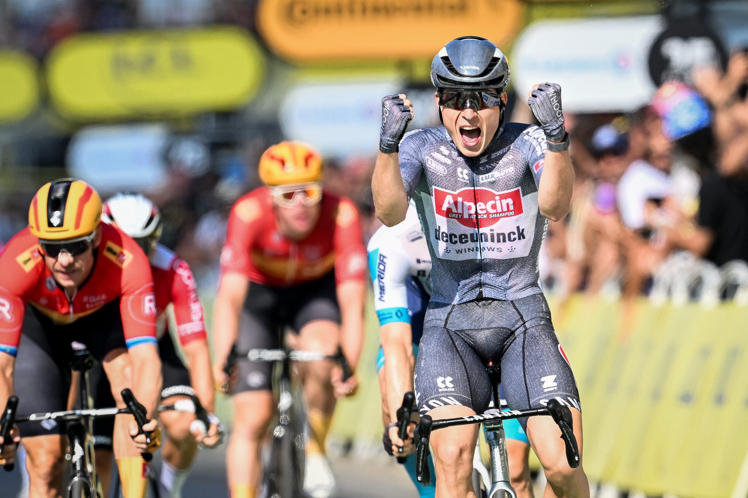 Tour de Francia: Jasper Philipsen completó su triplete.
