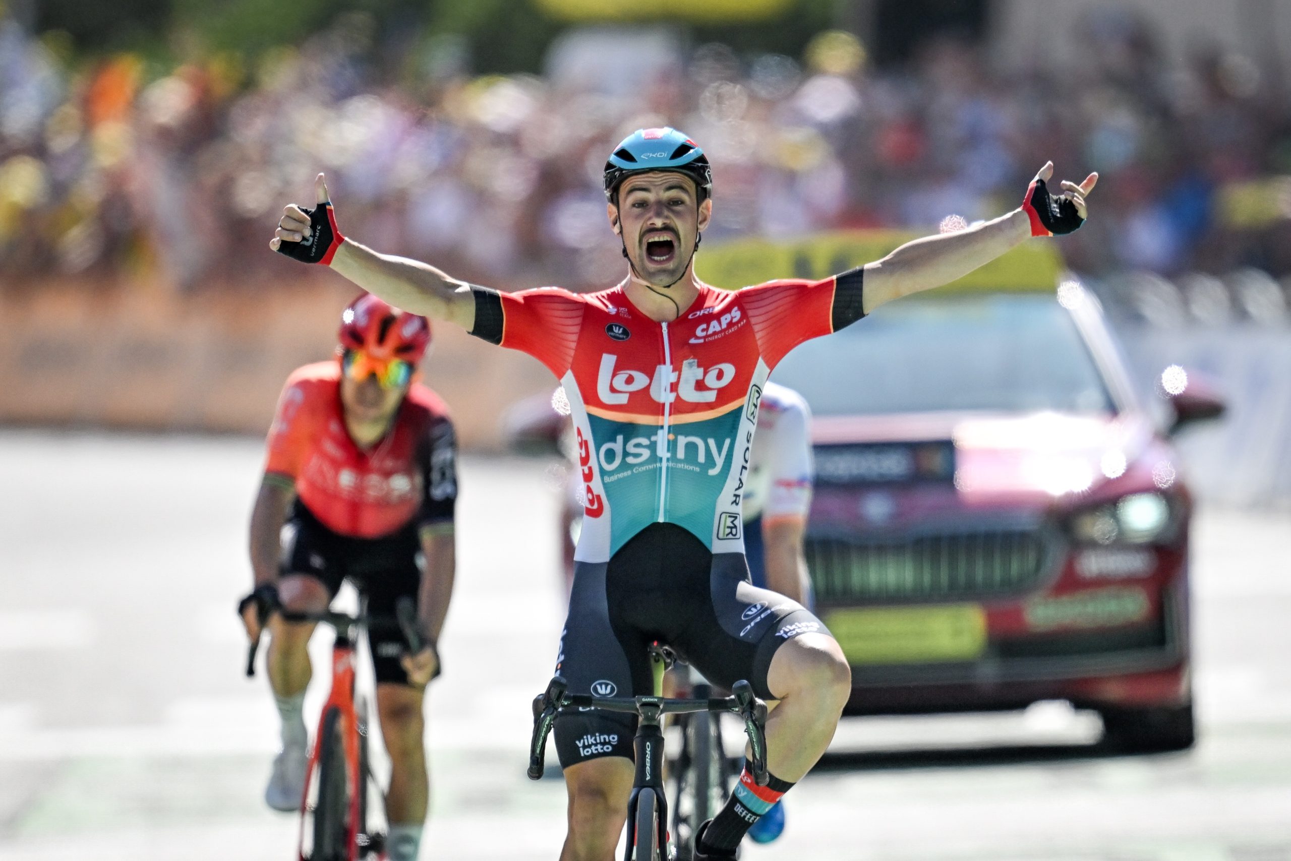Tour de Francia: Campenaerts gana la decimoctava etapa y Pogacar sigue líder.
